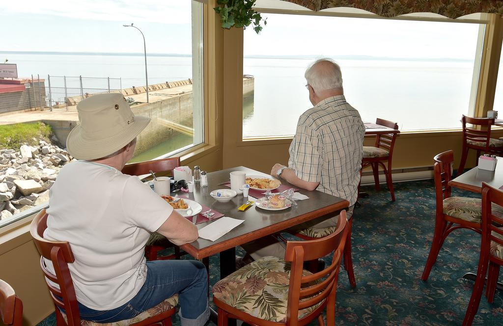 Auberge Sur Mer Charlevoix Saint-Siméon Zewnętrze zdjęcie