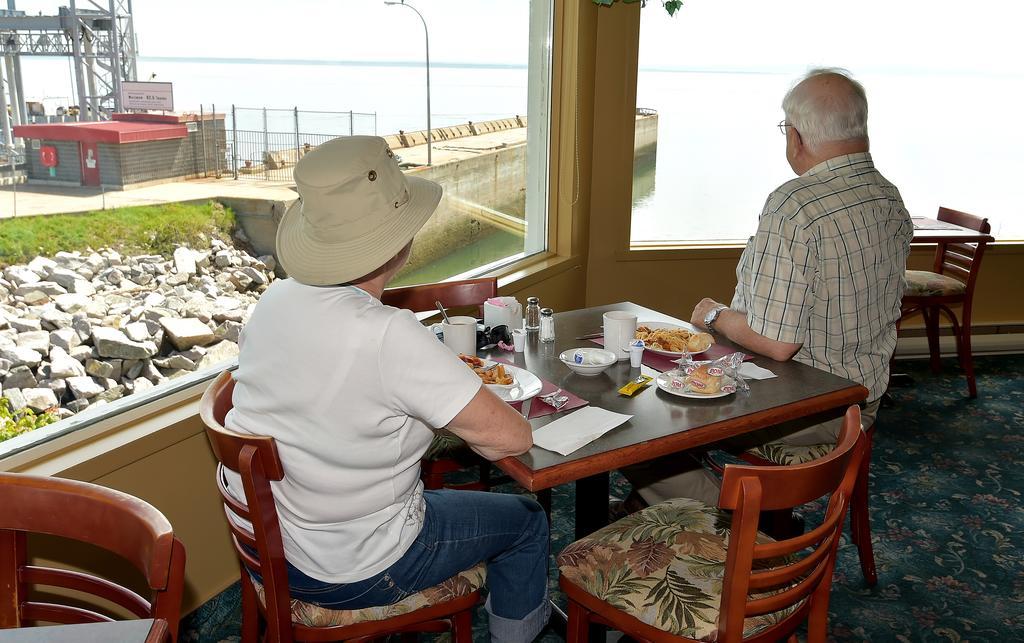 Auberge Sur Mer Charlevoix Saint-Siméon Zewnętrze zdjęcie